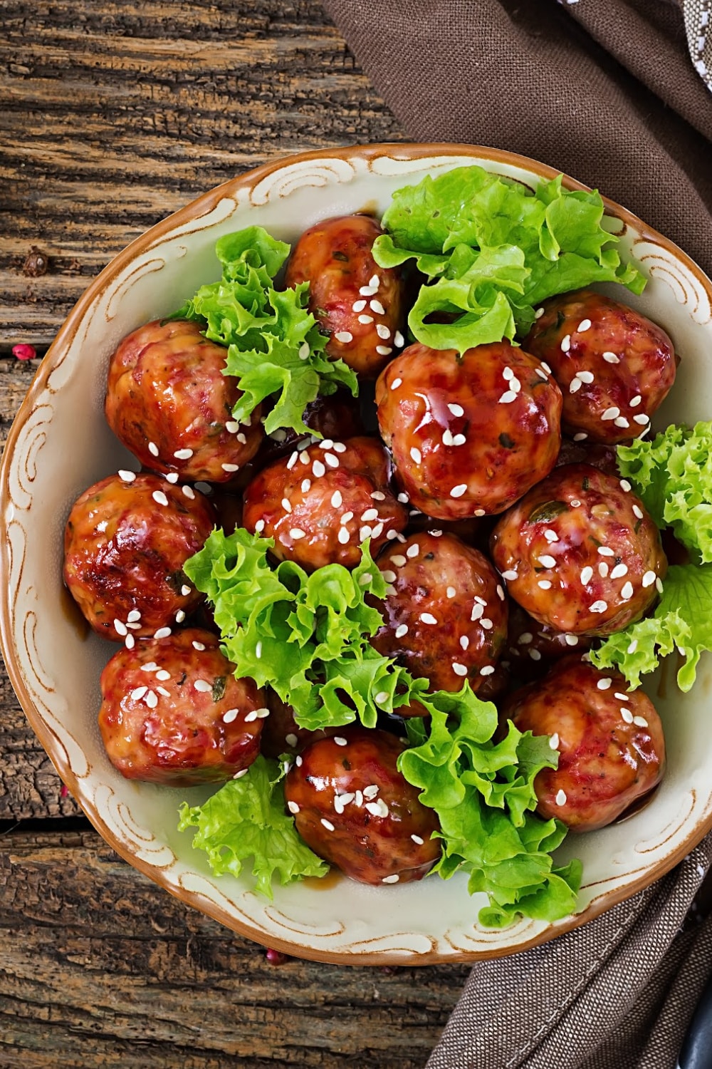 https://www.inspiringsavings.com/wp-content/uploads/2022/12/Hidden-Veggie-Meatballs-in-bowl.jpg