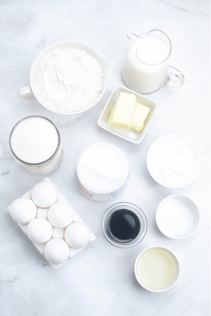 Ingredients needed to make twinkie bundt cake with creme filling